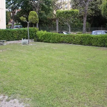 Gaudenti Comodo Trilocale In Centro A דירה