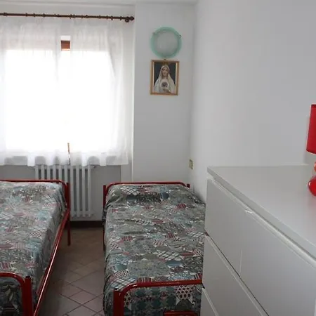 Apartamento Gaudenti Comodo Trilocale In Centro A